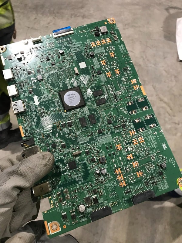 NOVA Process : une solution innovante pour la valorisation des cartes électroniques broyées